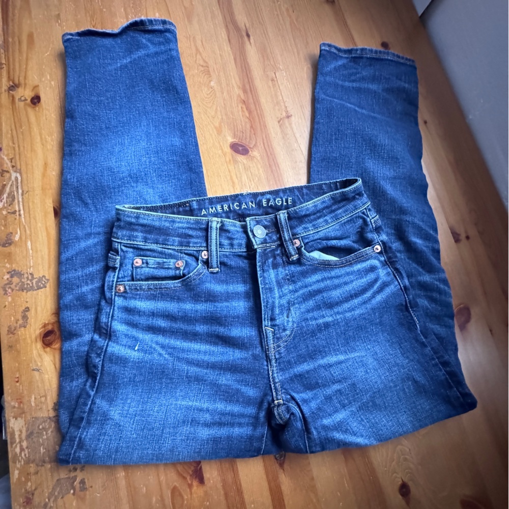 American Eagle original straight blue jeans size 26x28